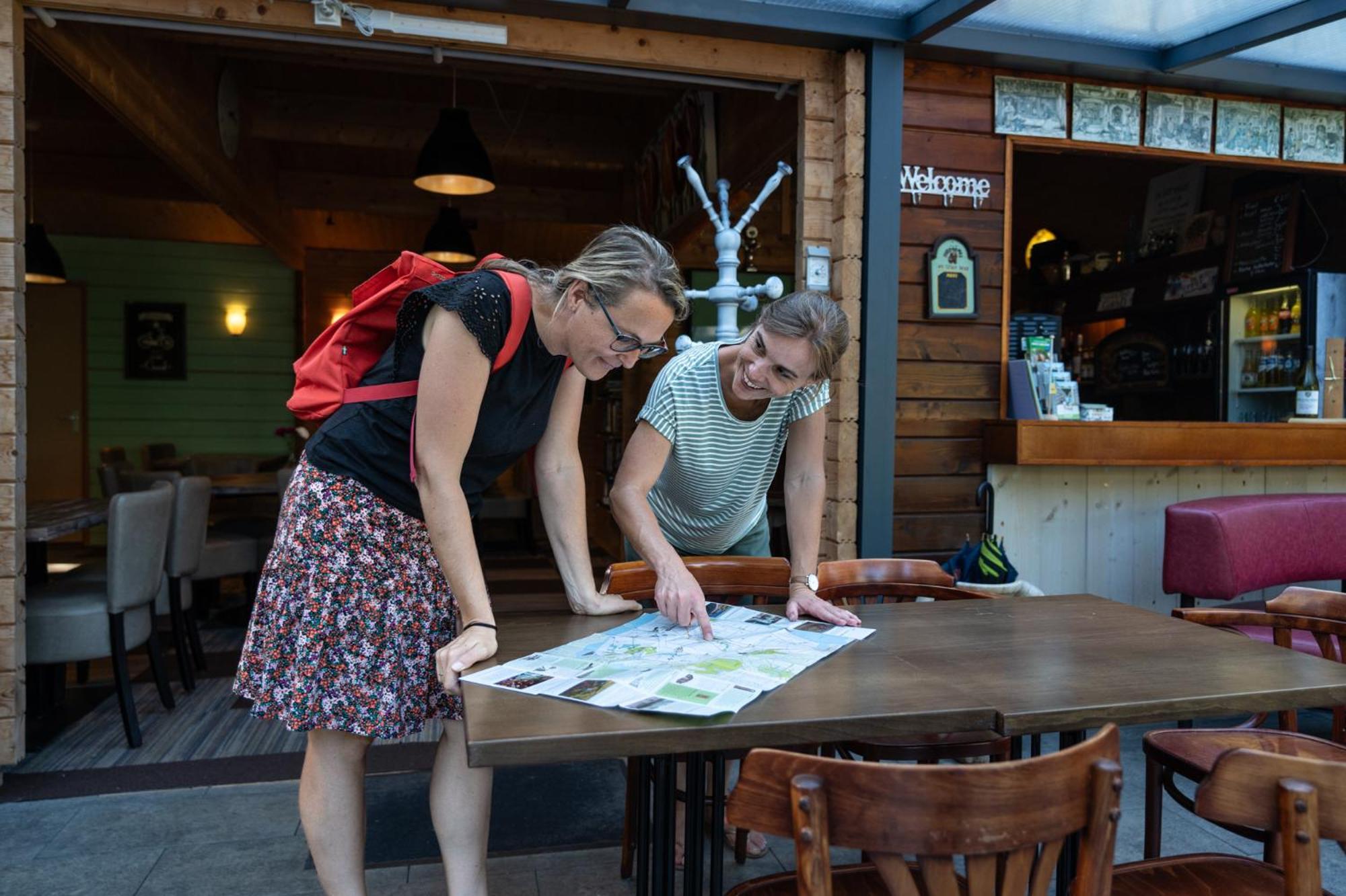 Camping Het Bosbad Emmeloord Eksteriør billede