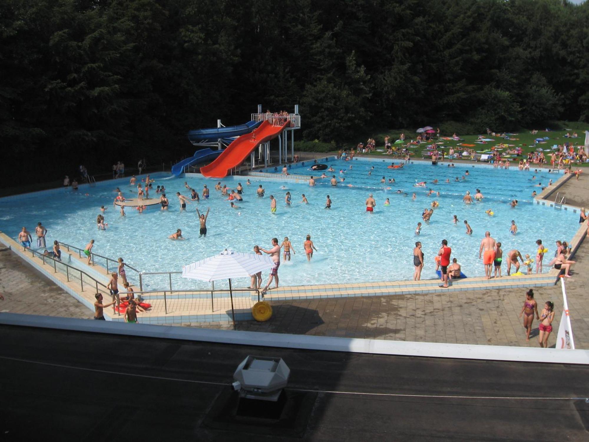 Camping Het Bosbad Emmeloord Eksteriør billede